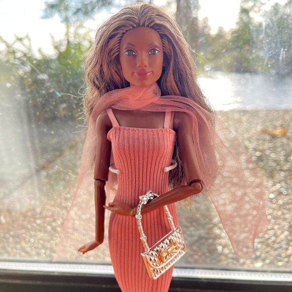 Indira from the Disney The Little Mermaid Ariel Sisters 7-Pack Set, rebodied - Picture 1 of 8